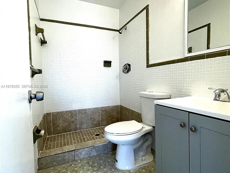 19255 NE 2nd Ave #2224 — Photo 6