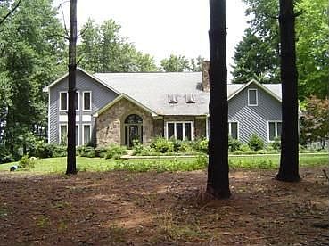 1st image of 705 Riverbend Dr