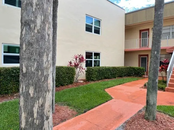 805 Normandy Trl #Q, Delray Beach, FL 33484