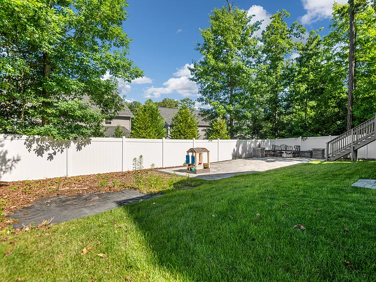 16848 White Daisy Loop — Photo 71
