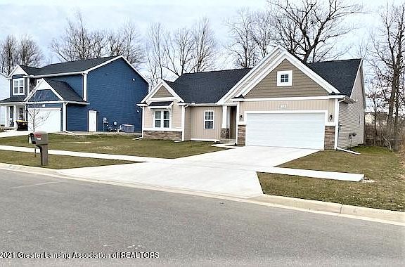 2nd image of 1120 River Oaks Dr