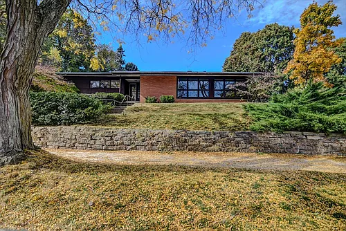 4746 Lafayette Dr Photo 1