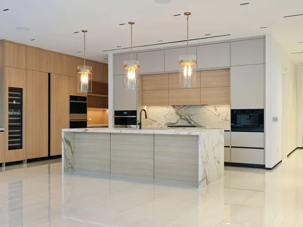 728 NE 17th Terrace, Fort Lauderdale, FL 33304