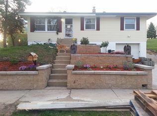 1522 Irving Pl, Waukesha, WI