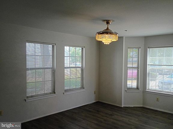 5th image of 13560 Lord Sterling Pl #9-4