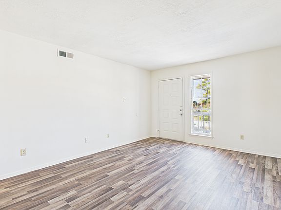 2nd image of 2902 Prairie Flower Cir