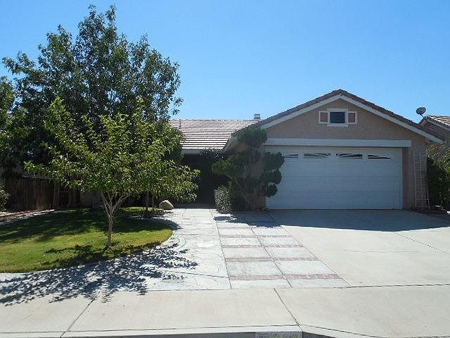 1st image of 11653 Oxford Ct