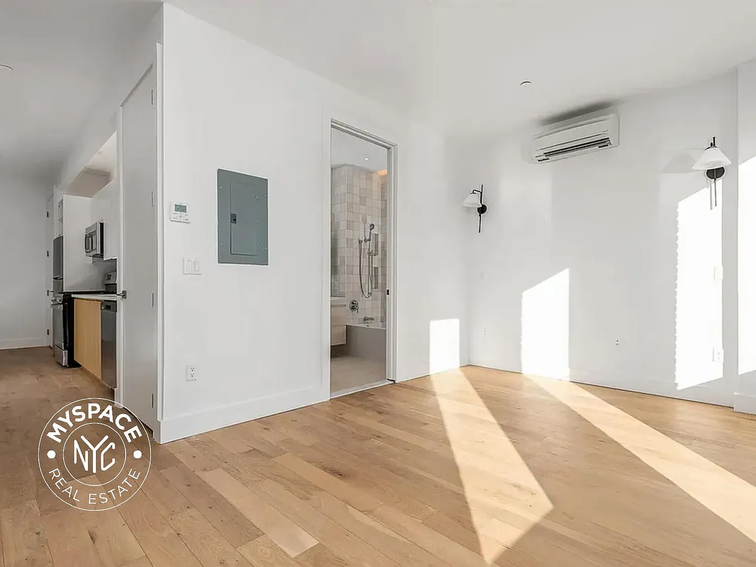 58 Vanderbilt Avenue — Photo 4