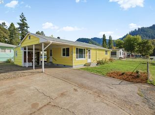 76395 River Rd, Oakridge, OR 97463