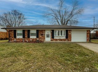 7230 Charlesworth Dr, Huber Heights, OH 45424