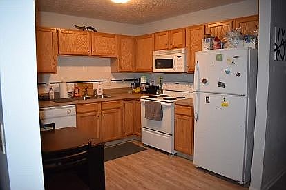 3rd image of 1335 Adele Dr
