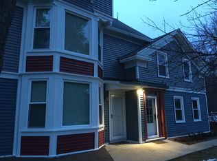 11206-11210 W Mequon Rd, Mequon, WI 53097