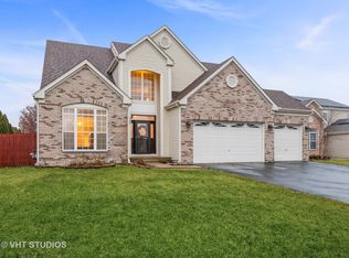 1500 Misty Ln, Bolingbrook, IL 60490