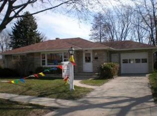 210 McMillen St, Fort Atkinson, WI 53538