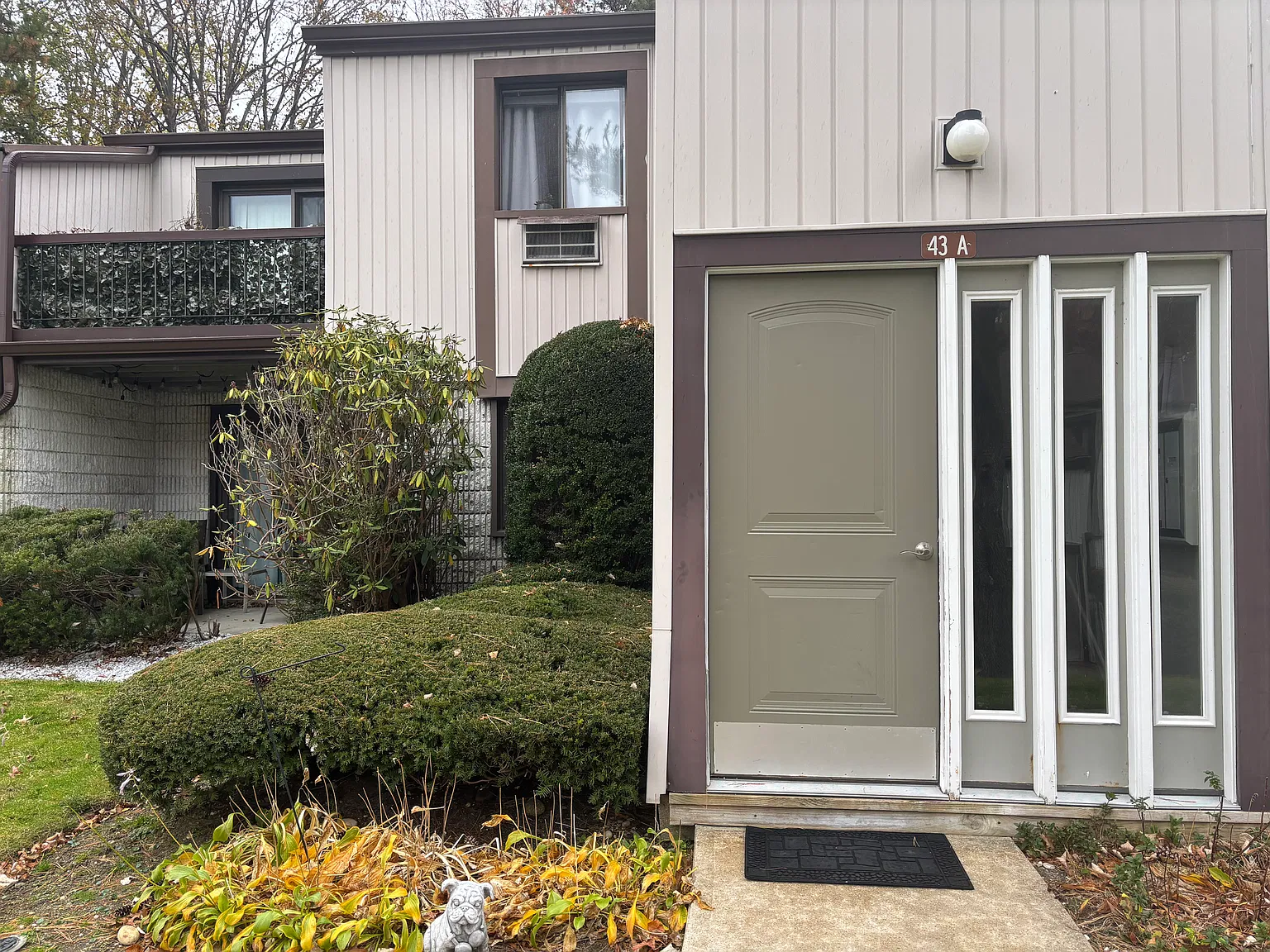 1 bed, 865 sqft, $2,400 — Photo 2