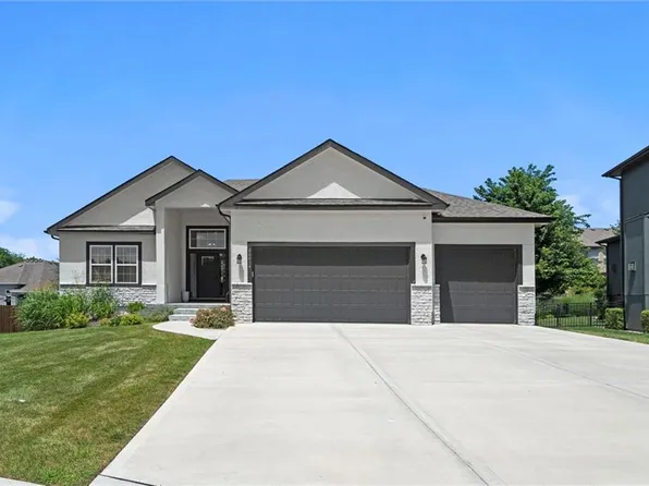 26454 W 145th Ter, Olathe, KS 66061