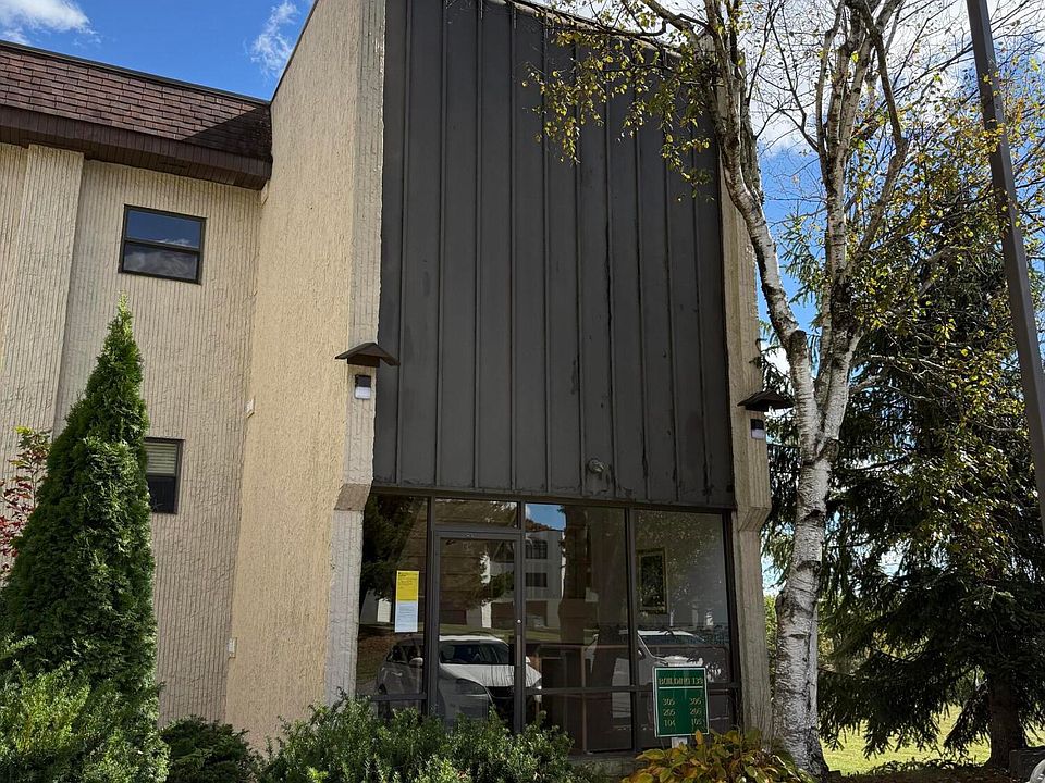 1st image of 139 Foxfire Dr APT 105