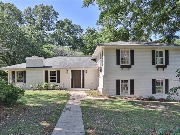 1905 Ashley Dr, Phenix City, AL 36867
