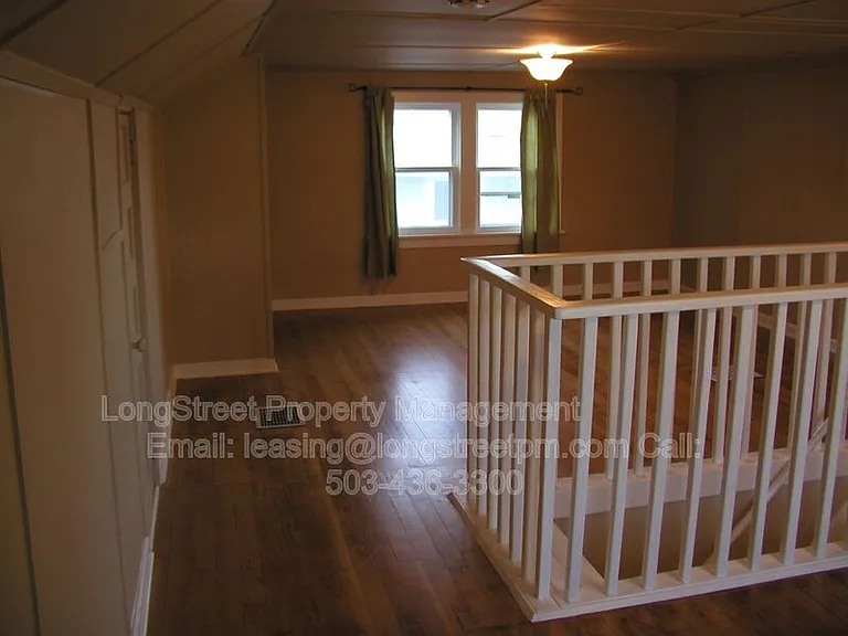 6325 N Maryland Ave — Photo 4