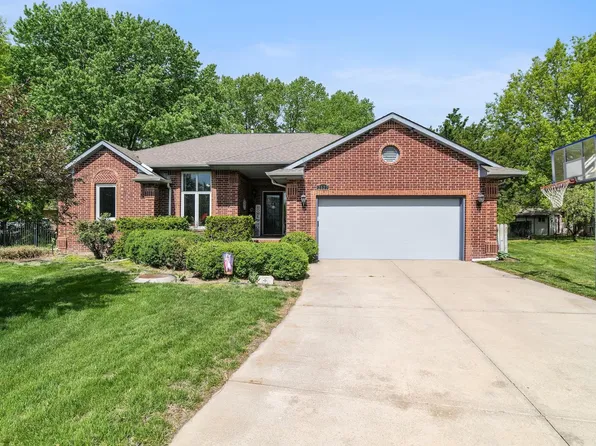2127 N Teal Brook Ct, Wichita, KS 67235