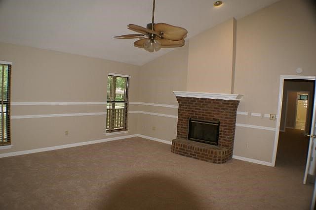 2nd image of 901 Sheline Dr