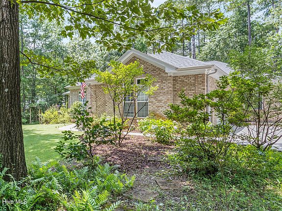 3rd image of 665 Jackeys Creek Lane SE
