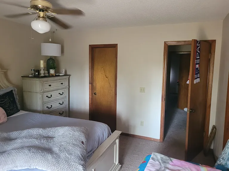 258 Edith Way — Photo 9