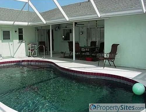 2nd image of 115 Mark Twain Ln
