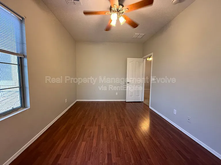 35828 N Zachary Rd — Photo 32