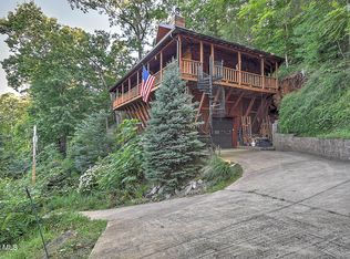 665 Laurels Rd, Johnson City, TN 37601