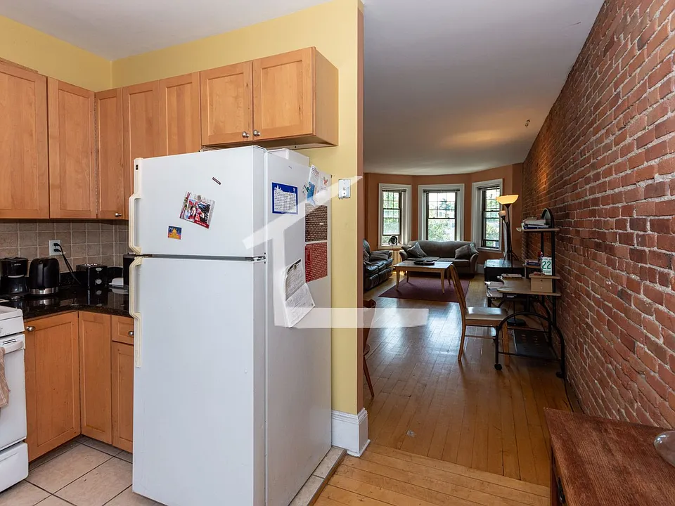 1169 Commonwealth Ave #3