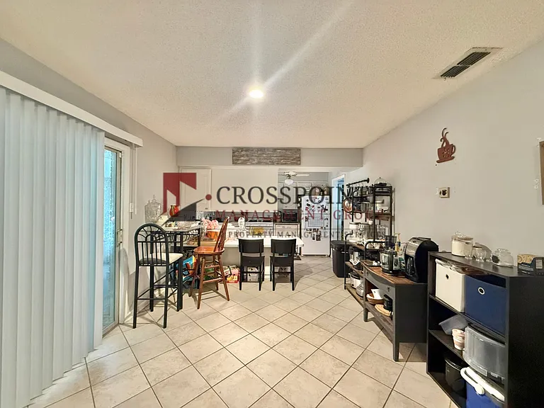 2741 Amy Ln — Photo 7