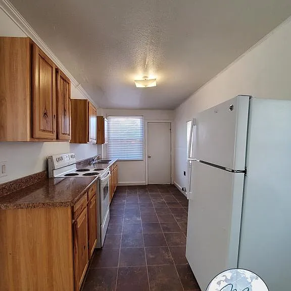 Newly Remodeled 1 bed 1 Bath — Photo 2
