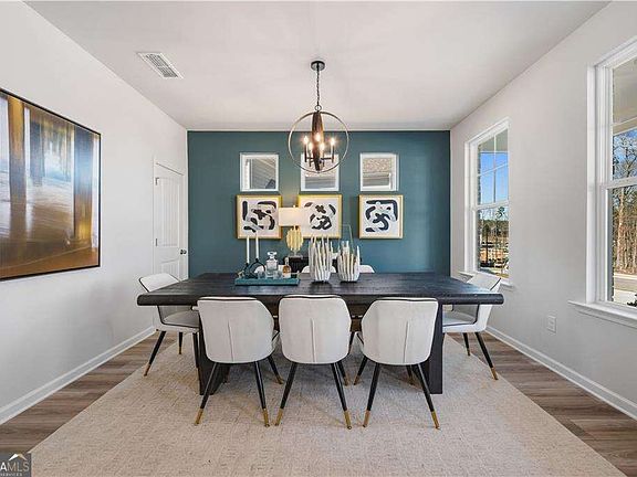 4th image of 2855 Pechaver Ct