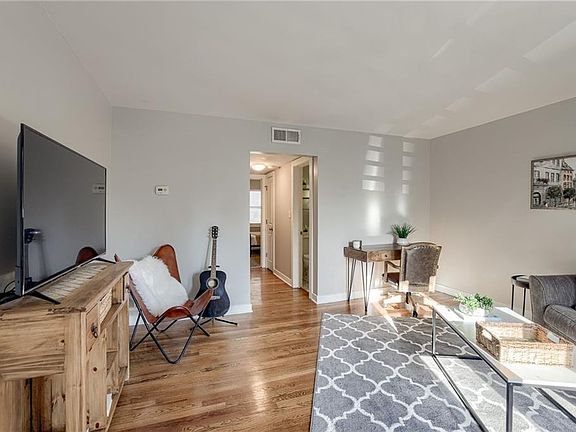 5th image of 4536 Broadway Blvd Unit 2N