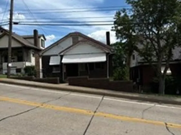 520 N 8th St, Clairton, PA 15025