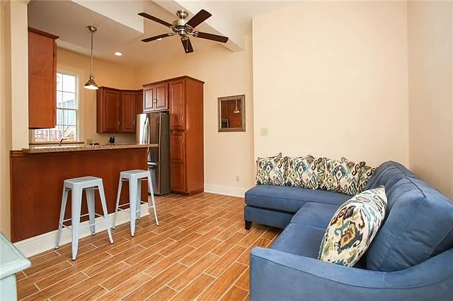 1 bed, 1.0 bath, 558 sqft, $1,500 — Photo 3