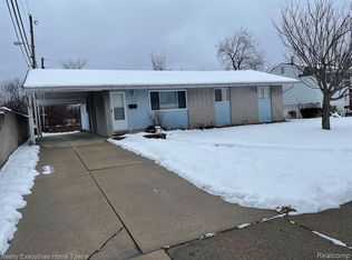 8101 New Bradford Blvd, Sterling Heights, MI 48312