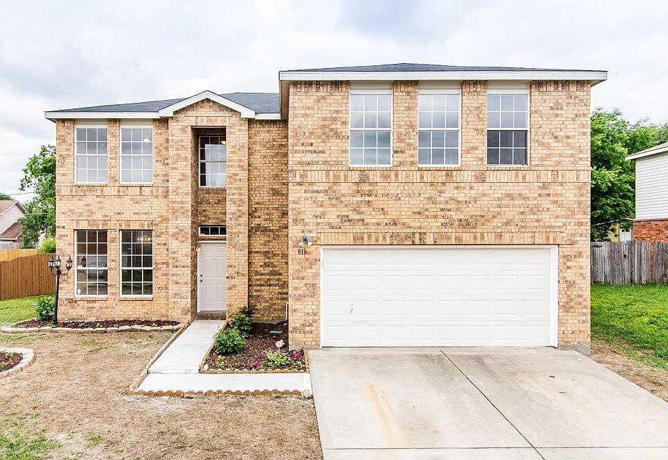 1st image of 816 White Dove Dr