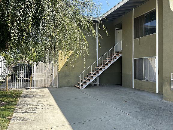 2nd image of 1354 S Hamilton Blvd APT D