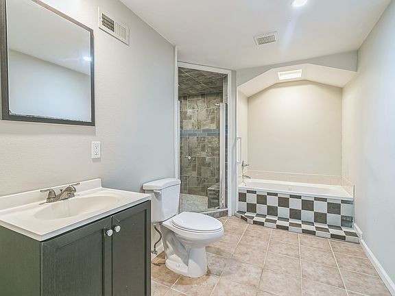 4th image of 3000 Wilkes Plantation Dr