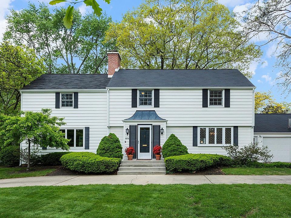 1st image of 1575 Marilyn Ave