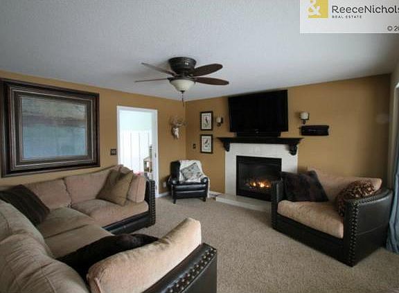 2nd image of 18616 Briar Ln