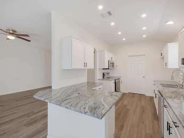 13626 Ashley Oaks — Photo 9