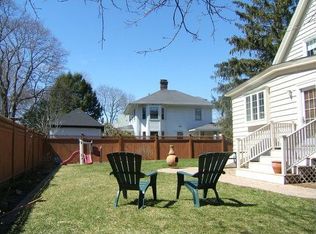 33 Walnlut Rd, Hamilton, MA 01982
