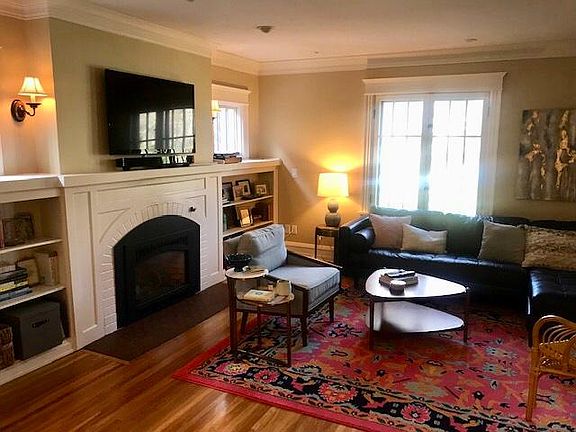 5th image of 670 Summit Ave #1