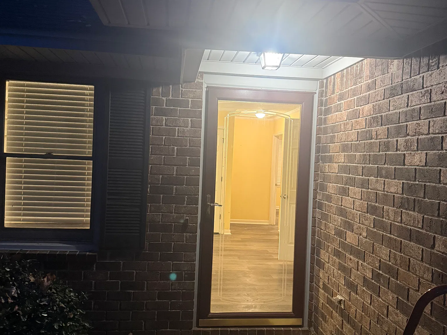 2 bed, 1077 sqft, $1,250 — Photo 2