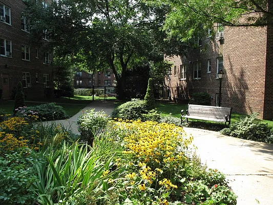 Sold by Sotheby's International Realty | media 8