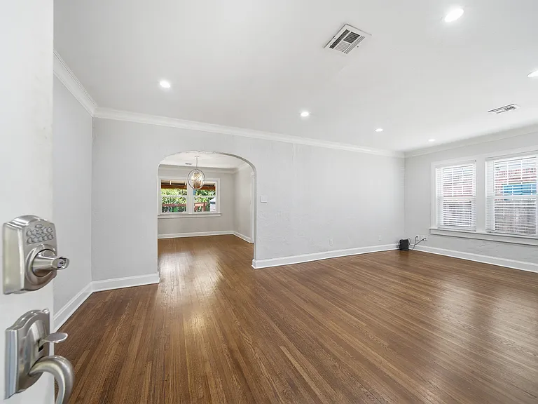 1240 S Birmingham Ave — Photo 6