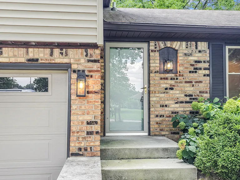 7046 Janean Dr #7048 — Photo 3